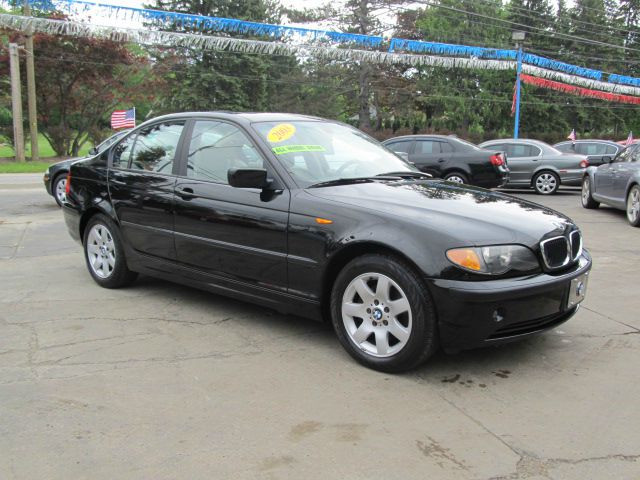 2003 BMW 3 series T6 AWD Leather Moonroof Navigation