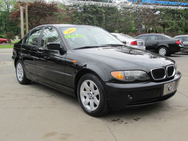 2003 BMW 3 series T6 AWD Leather Moonroof Navigation