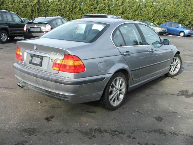 2003 BMW 3 series 4WD 4dr Heat