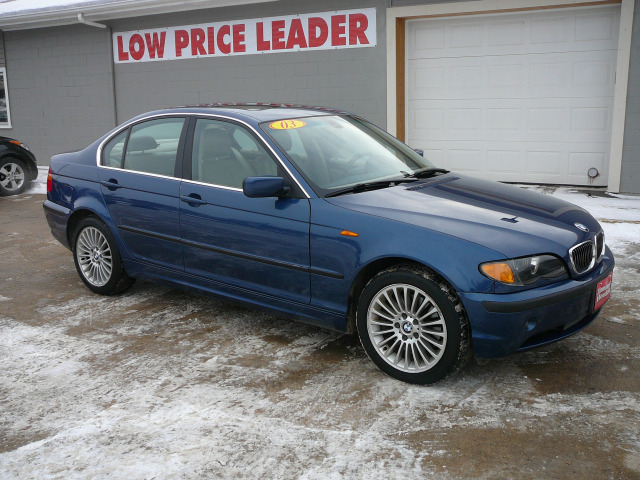 2003 BMW 3 series 4WD 4dr Heat