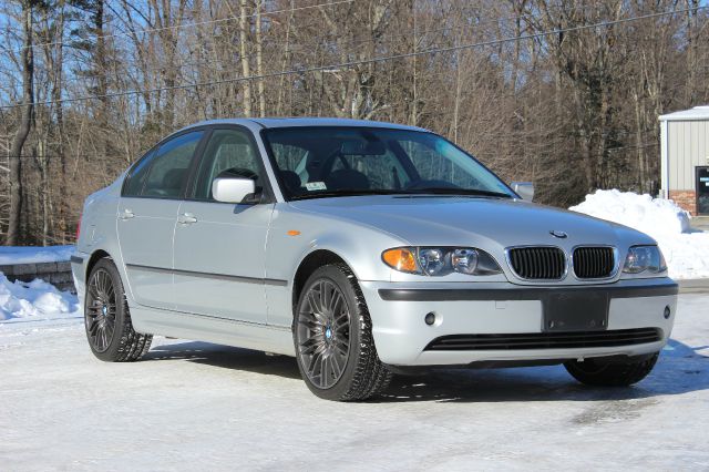 2004 BMW 3 series 2WD 4dr Heat