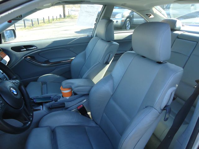 2004 BMW 3 series Lariat 4x4 (gladbrook)