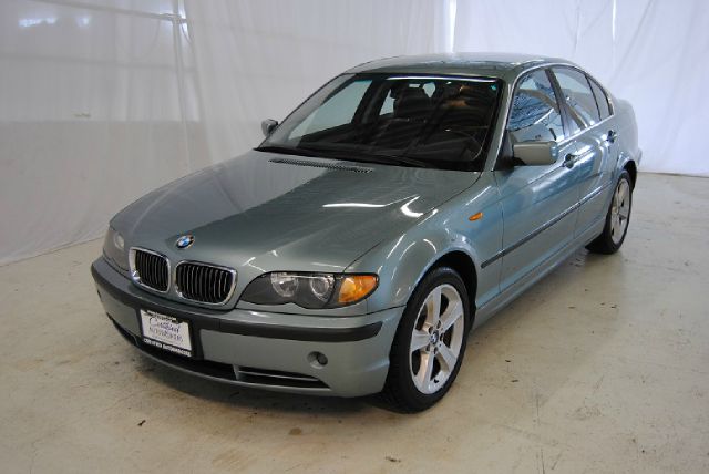 2004 BMW 3 series 4WD 4dr Heat