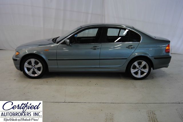 2004 BMW 3 series 4WD 4dr Heat