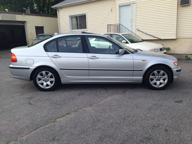 2004 BMW 3 series T6 AWD Leather Moonroof Navigation