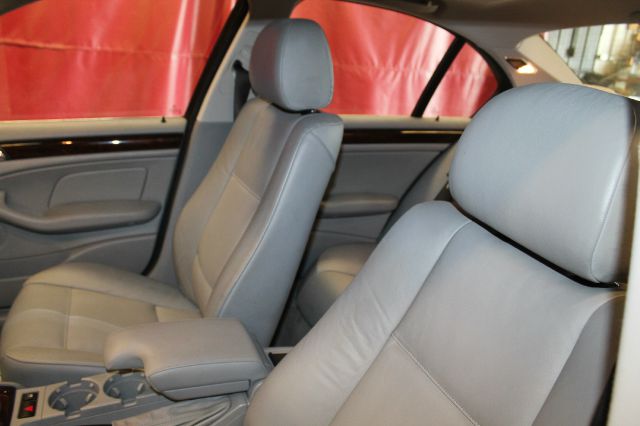 2005 BMW 3 series 4WD 2dr X