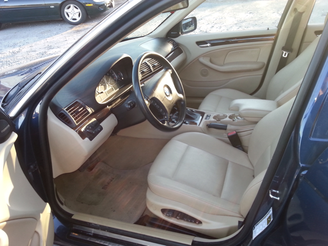 2005 BMW 3 series 4WD 4dr Heat