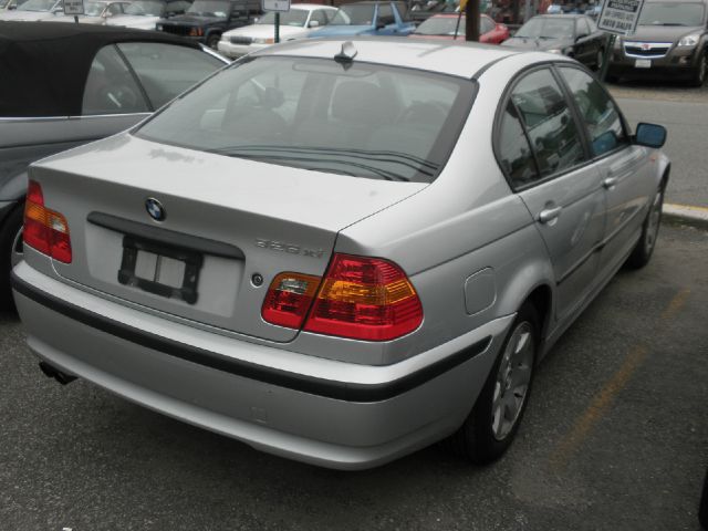 2005 BMW 3 series T6 AWD Leather Moonroof Navigation