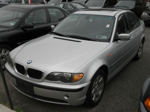 2005 BMW 3 series T6 AWD Leather Moonroof Navigation