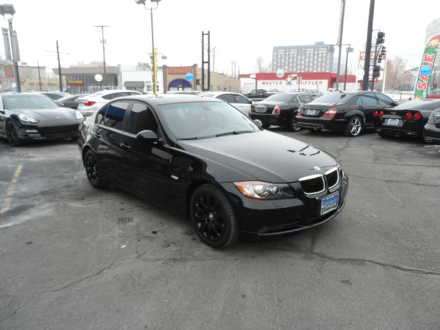 2006 BMW 3 series 2WD 4dr Heat