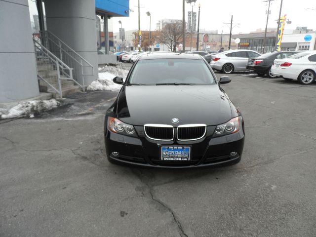 2006 BMW 3 series 2WD 4dr Heat
