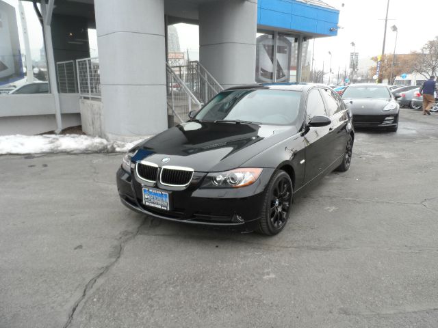 2006 BMW 3 series 2WD 4dr Heat