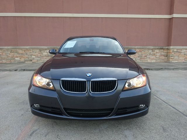 2006 BMW 3 series LS Flex Fuel 4x4 This Is One Of Our Best Bargains