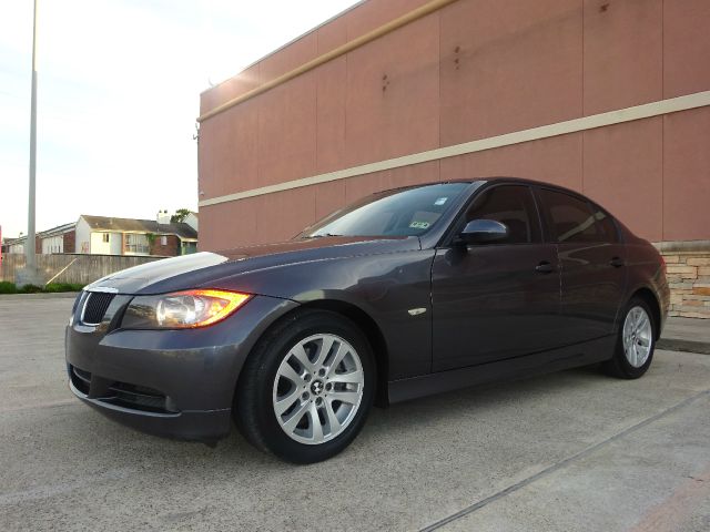 2006 BMW 3 series LS Flex Fuel 4x4 This Is One Of Our Best Bargains