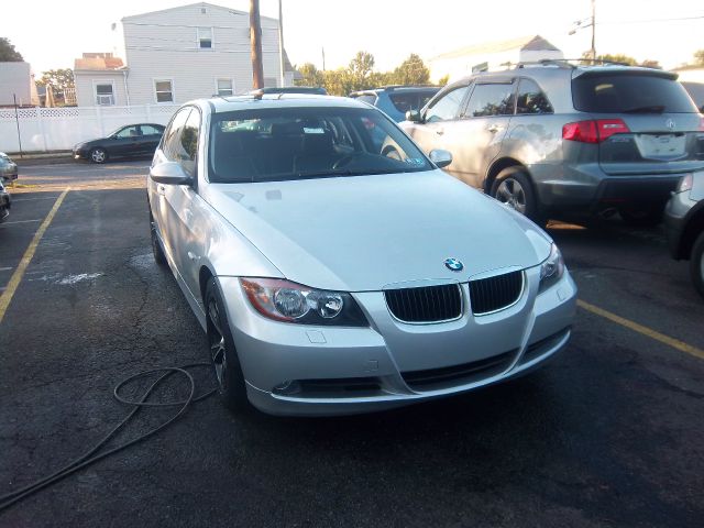 2006 BMW 3 series 2WD 4dr Heat