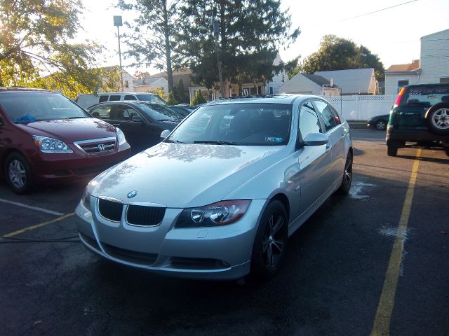 2006 BMW 3 series 2WD 4dr Heat