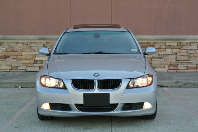 2006 BMW 3 series LS Flex Fuel 4x4 This Is One Of Our Best Bargains