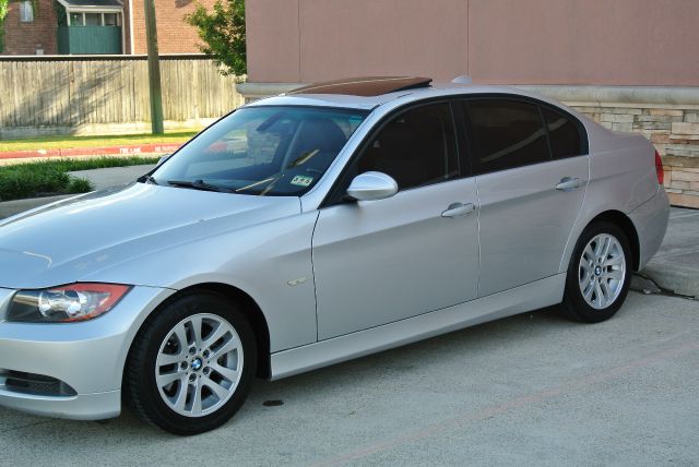 2006 BMW 3 series LS Flex Fuel 4x4 This Is One Of Our Best Bargains