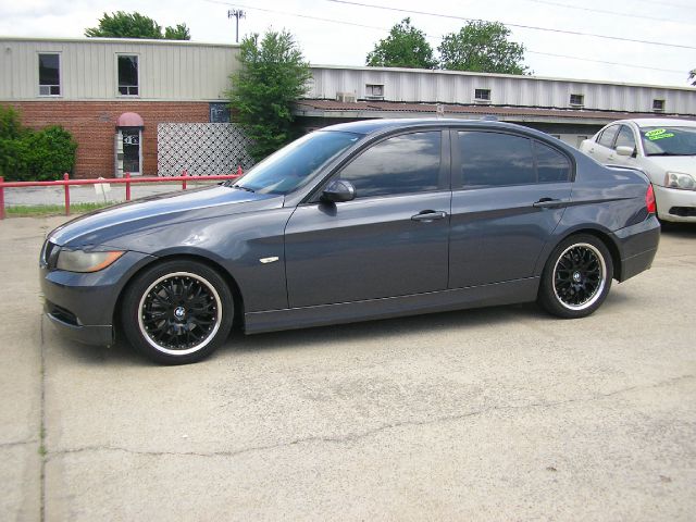 2006 BMW 3 series LS Flex Fuel 4x4 This Is One Of Our Best Bargains