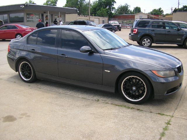 2006 BMW 3 series LS Flex Fuel 4x4 This Is One Of Our Best Bargains