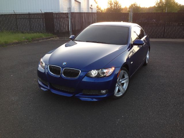 2007 BMW 3 series T6 AWD Moon Roof Leather