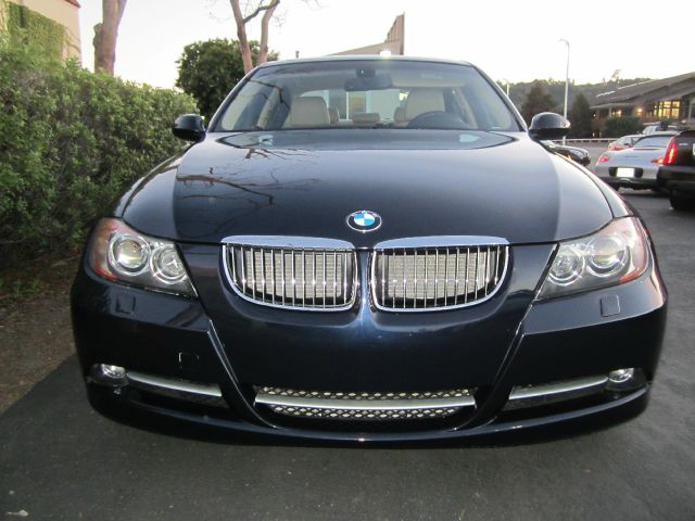2008 BMW 3 series 525ia 4dr Sdn 5-spd Auto
