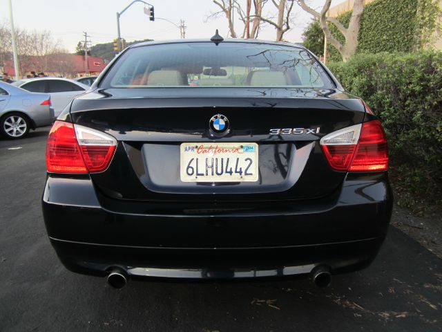 2008 BMW 3 series 525ia 4dr Sdn 5-spd Auto