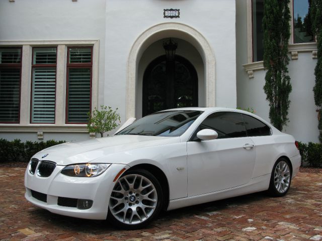 2008 BMW 3 series Lariat Crew Diesel 4x4