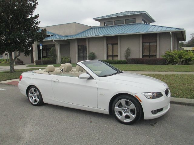 2008 BMW 3 series AVEO BASE 4DR