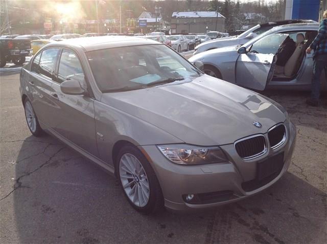 2009 BMW 3 series Sltcrew CAB - 4X4