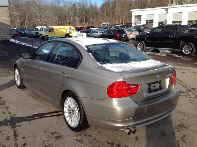 2009 BMW 3 series Sltcrew CAB - 4X4