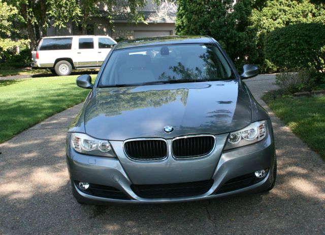 2010 BMW 3 series EXT WB W/1sb PKG