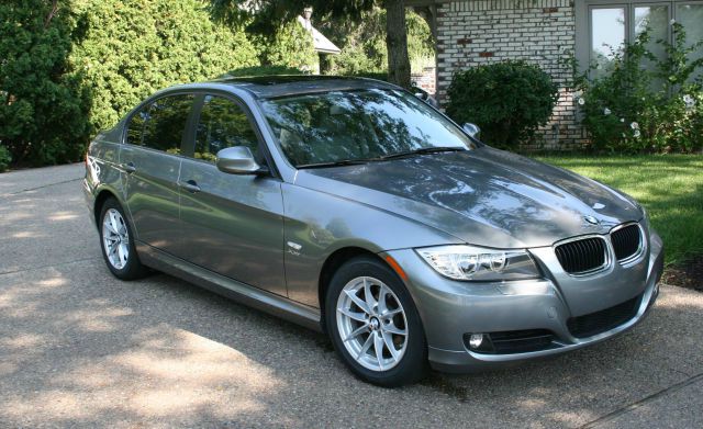 2010 BMW 3 series EXT WB W/1sb PKG