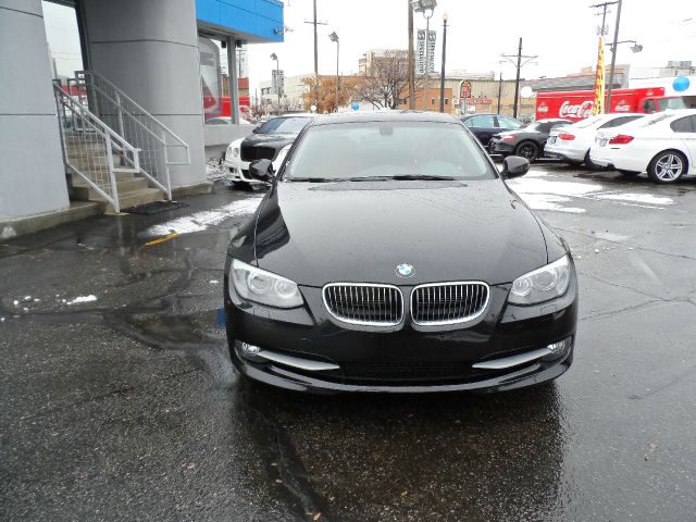 2011 BMW 3 series Clk320 Sport