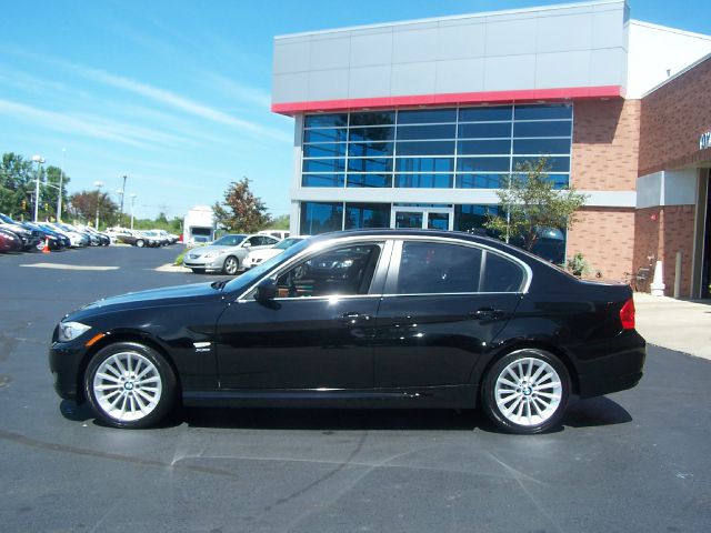 2011 BMW 3 series Tier