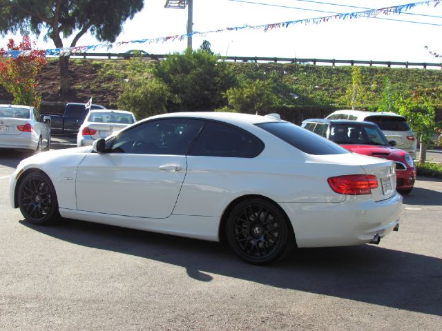 2011 BMW 3 series Base Sport +