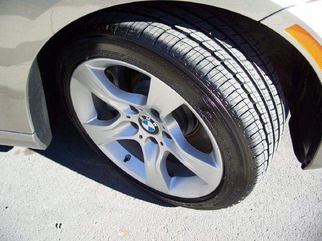 2011 BMW 3 series 4-speed Automatic W/od, 2.0L CVV