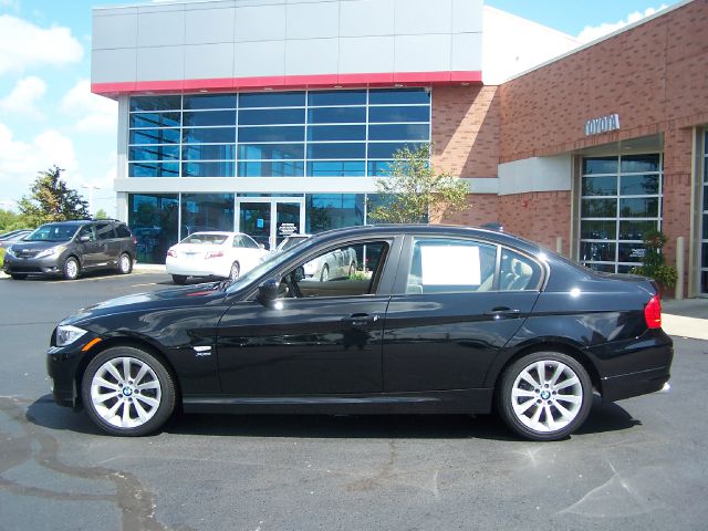 2011 BMW 3 series EXT WB W/1sb PKG