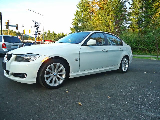 2011 BMW 3 series EXT WB W/1sb PKG