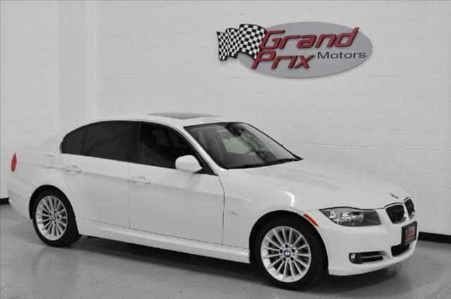 2011 BMW 3 series Sport-awd-2nd Bench-third-1 Owner