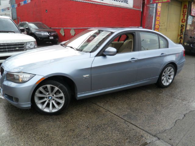 2011 BMW 3 series EXT WB W/1sb PKG