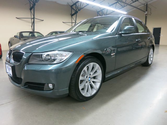 2011 BMW 3 series EXT WB W/1sb PKG