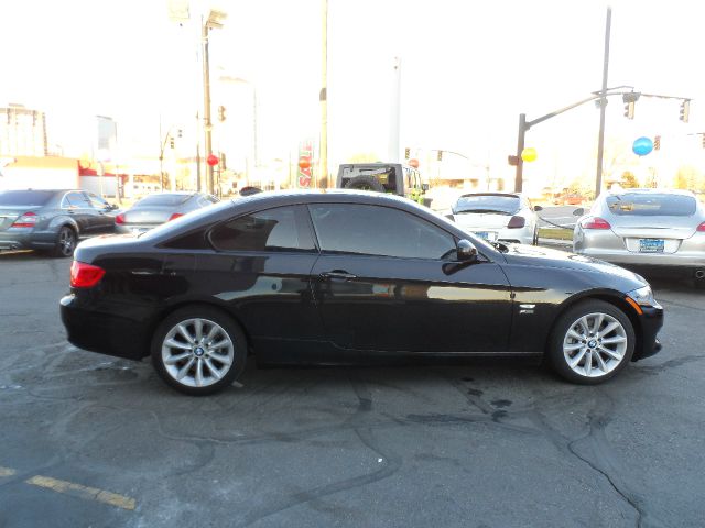 2011 BMW 3 series Clk320 Sport