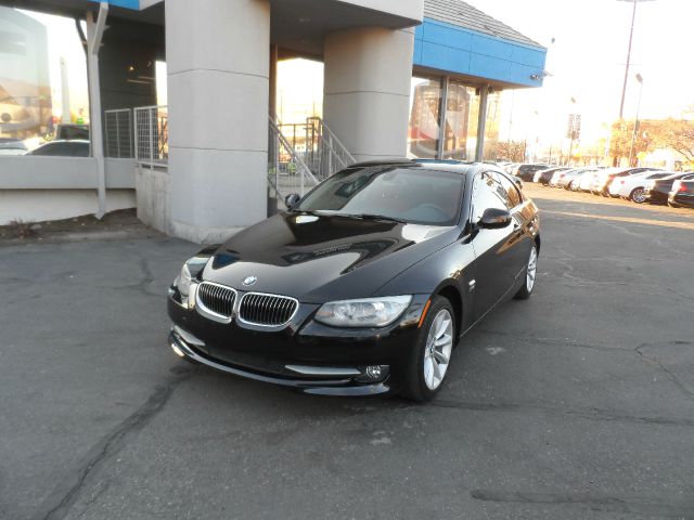 2011 BMW 3 series Clk320 Sport