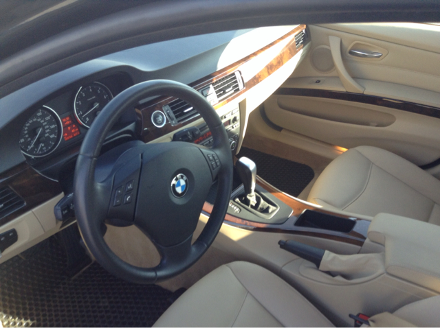 2011 BMW 3 series SE Automatic 4X4 Beutiful