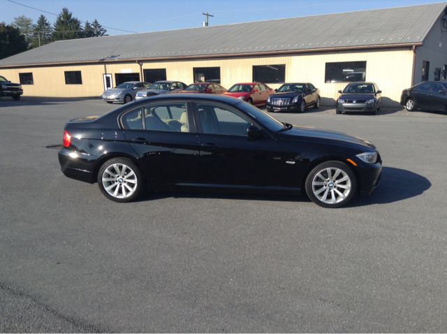 2011 BMW 3 series SE Automatic 4X4 Beutiful