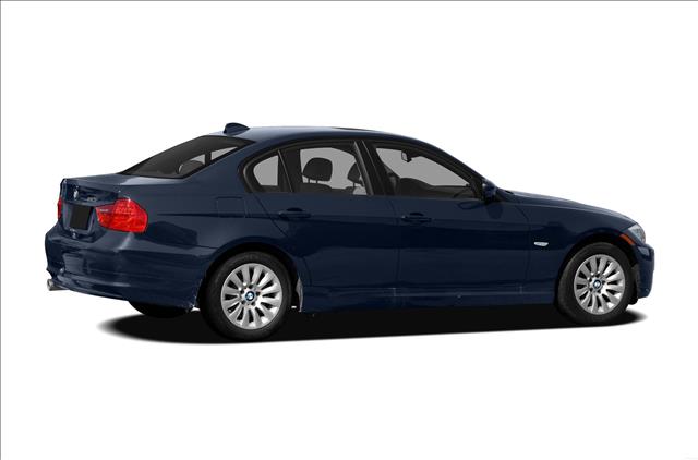 2011 BMW 3 series 2011 Chevrolet LT