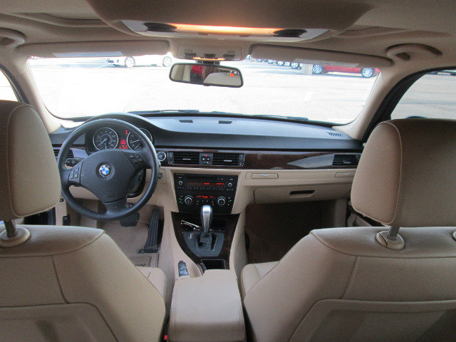 2011 BMW 3 series SE Automatic 4X4 Beutiful