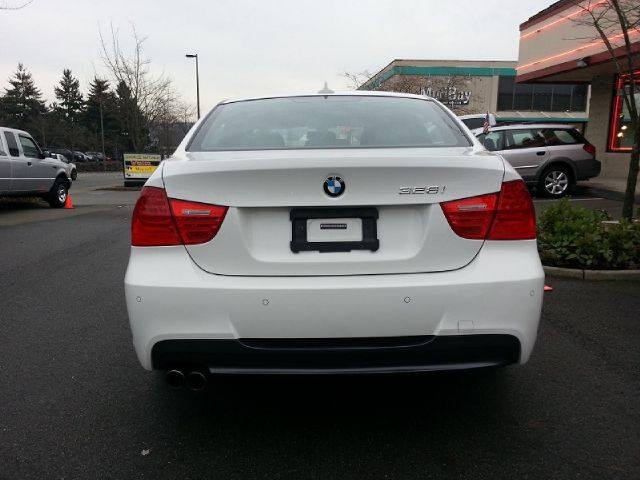 2011 BMW 3 series EXT WB W/1sb PKG