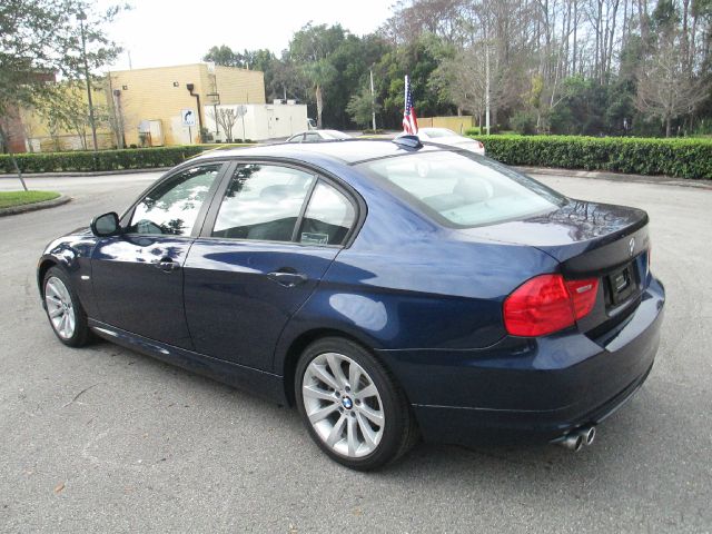 2011 BMW 3 series SE Automatic 4X4 Beutiful